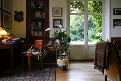 Coin salon dans l'établissement Château de Penfrat
