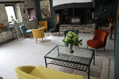 Coin salon dans l'établissement Le Relais de Porz Morvan