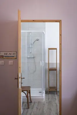 Salle de bains dans l'établissement Comme à la Breizhon