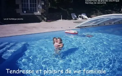 Piscine de l'établissement Domaine Paysager de Kertanguy ou située à proximité