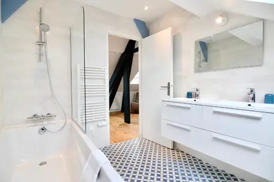 Salle de bains dans l'établissement Roscoff Beach House