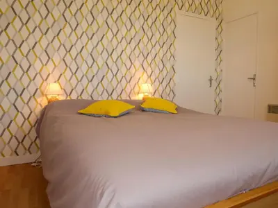 Un ou plusieurs lits dans un hébergement de l'établissement Apartment Ty Ménez by Interhome