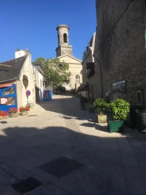 Plan de l'établissement Votre mini maison en plein cœur du centre ville -terrasse - et parking privé sur place clos - draps et ménage inclus