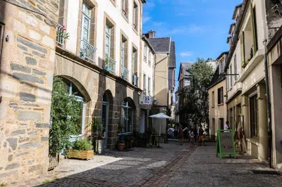 Quartier de le séjour chez l'habitant ou autre quartier proche