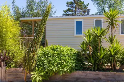 Jardin de l'établissement Camping de la Baie de Térénez