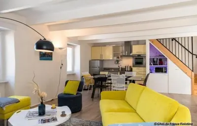 Cuisine ou kitchenette dans l'établissement Le Gîte du Port