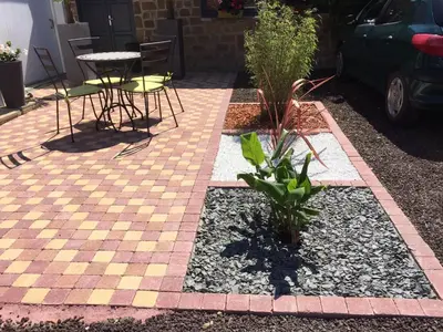 Jardin de l'établissement CHAMBRES D'HÔTES LOPERHET