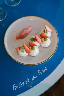 Nourriture dans l'hôtel ou à proximité