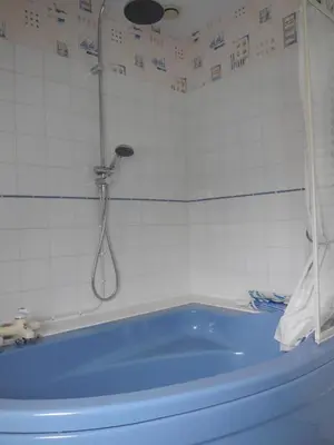 Salle de bains dans l'établissement Chambre d'hôtes proche de Brest et Landerneau