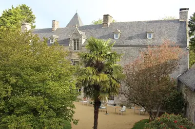 Jardin de l'établissement Manoir du Moustoir - Hôtel Les Empreintes