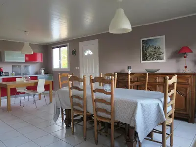 Cuisine ou kitchenette dans l'établissement Kerhervé
