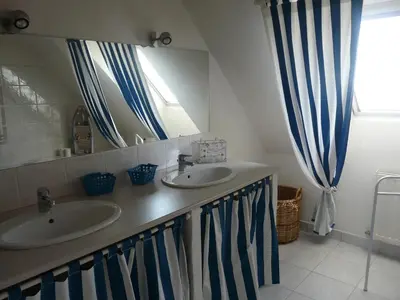 Salle de bains dans l'établissement La baie