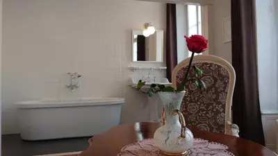 Salle de bains dans l'établissement La Maison Serrurier - Chambres d’hôtes