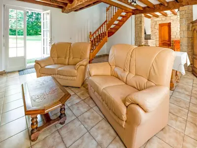 Coin salon dans l'établissement Coastal Home in Logonna-Daoulas