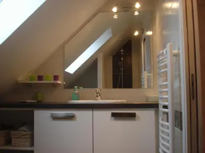 Salle de bains dans l'établissement Ti Bihan - Meublé proche plages