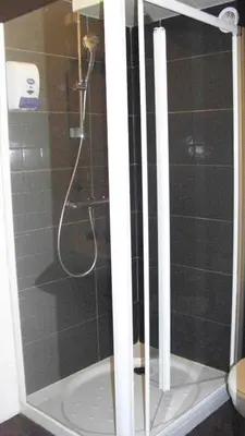Salle de bains dans l'établissement Hotel Du Port