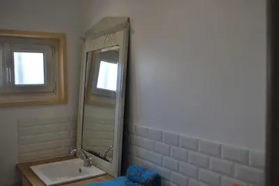 Salle de bains dans l'établissement Maison de village, charme scandinave