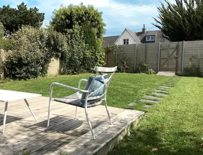 Jardin de l'établissement Maison de village, charme scandinave