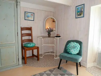 Coin salon dans l'établissement Holiday Home Kerludu by Interhome