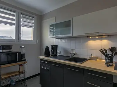 Cuisine ou kitchenette dans l'établissement Apartment Les Glénans by Interhome