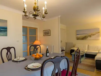 Coin salon dans l'établissement Apartment Les Glénans by Interhome