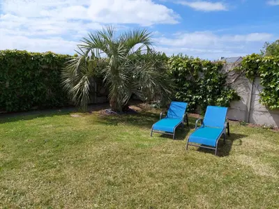 Jardin de l'établissement Holiday Home by Roscoff Beach and Horse Racing