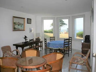 Coin salon dans l'établissement Holiday Home Trebeurden by Pink Granite Coast