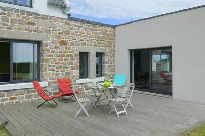 Terrasse ou espace extérieur de l'établissement Holiday Home in Plougasnou near Sandy Beach