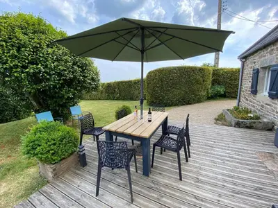 Jardin de l'établissement Holiday Home in Plogonnec near Sandy Beaches