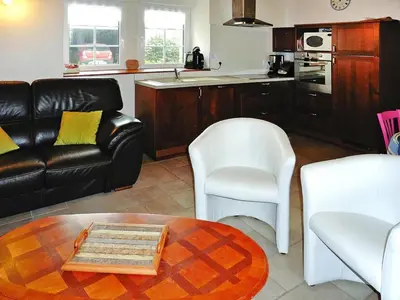 Cuisine ou kitchenette dans l'établissement Stone House near Torche Beach