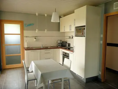 Cuisine ou kitchenette dans l'établissement Bungalow in Telgrus sur mer near Sandy Beach