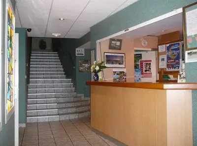 Hall ou réception de l'établissement Les Voyageurs