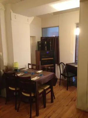 Coin salon dans l'établissement Hôtel La Tour D'Auvergne