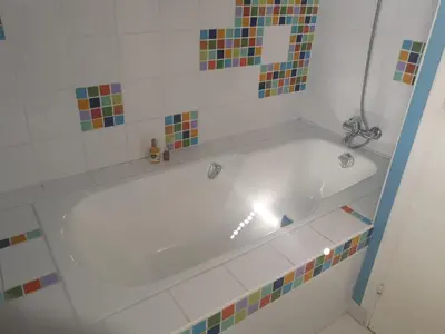 Salle de bains dans l'établissement Joelle et Hans B&B