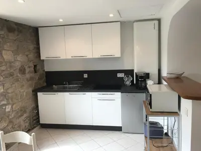 Cuisine ou kitchenette dans l'établissement Charmante maison entre Terre et Mer