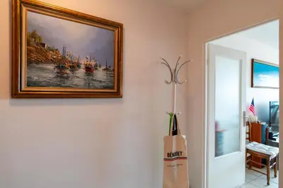 Télévision ou salle de divertissement dans l'établissement Appartement à Bénodet 3 étoiles avec vue sur mer