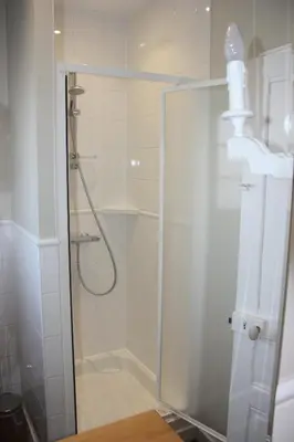 Salle de bains dans l'établissement Maison Cornic