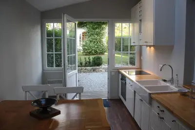 Cuisine ou kitchenette dans l'établissement Maison Cornic