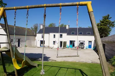 Aire de jeux pour enfants de l'établissement Maison Molène, au Pays des Abers Plouguerneau