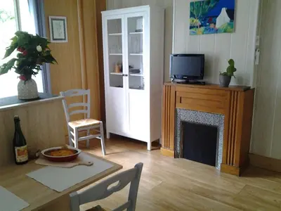 Télévision ou salle de divertissement dans l'établissement Appartement à 200 mètres du port de Concarneau