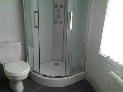 Salle de bains dans l'établissement Appartement à 200 mètres du port de Concarneau