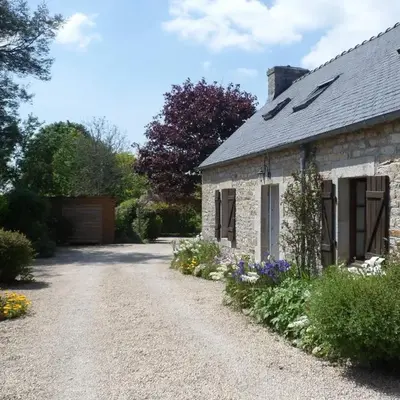 Sue's cottages