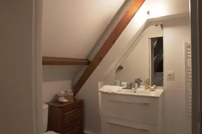 Salle de bains dans l'établissement Chez Jeanne