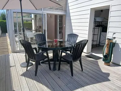 Balcon ou terrasse dans l'établissement Maison spacieuse à Cléder avec jardin + 10 personnes.