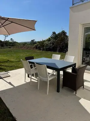 Terrasse ou espace extérieur de l'établissement Maison architecte Bois du Kador à Morgat (accès WIFI) Crozon Morgat