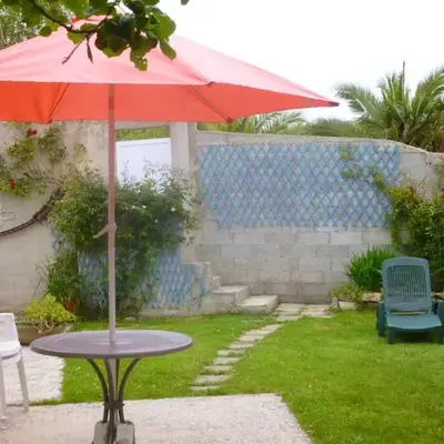 Maison de charme à Plougasnou avec jardin clôturé