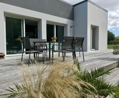 Terrasse ou espace extérieur de l'établissement Résidence des trois pins