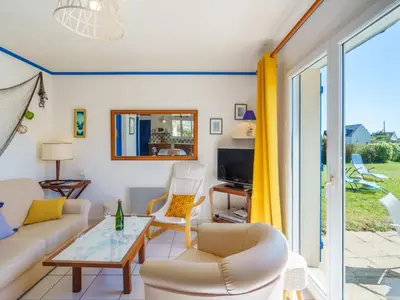 Télévision ou salle de divertissement dans l'établissement Holiday Home Ty Bihan by Interhome