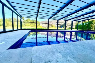 Piscine de l'établissement Stable Chambre d'Hôte at Kergudon, CdH with pool ou située à proximité