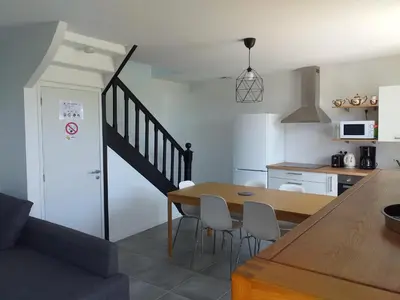 Cuisine ou kitchenette dans l'établissement LA ROLANDE